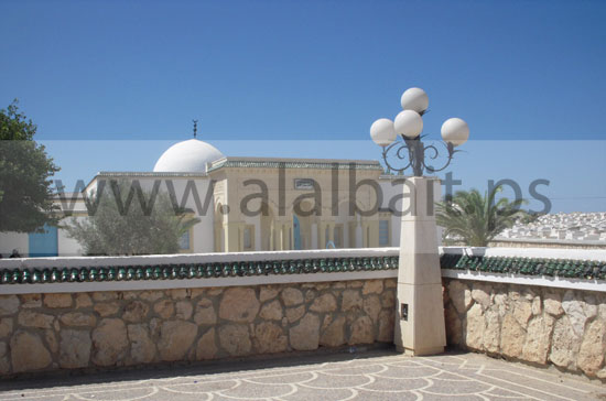 <b>العنوان: </b>مقام الإمام المازري من الخارج - مقبرة المنستير - المنستير<br/><b>التصنيف: </b>أشهر المقامات في تونس