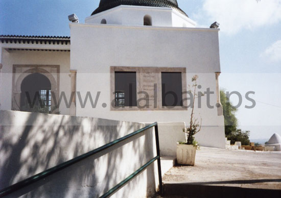 <b>العنوان: </b>مقام المجاهد المنصف باي - مقبرة الزلاج - تونس العاصمة<br/><b>التصنيف: </b>أشهر المقامات في تونس